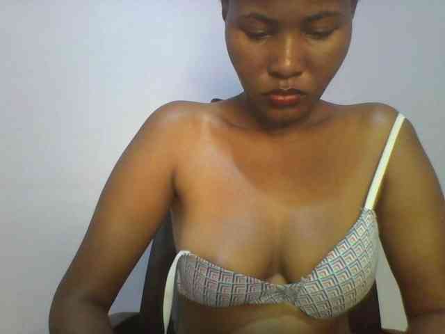 Pretty-thalia1 webcam