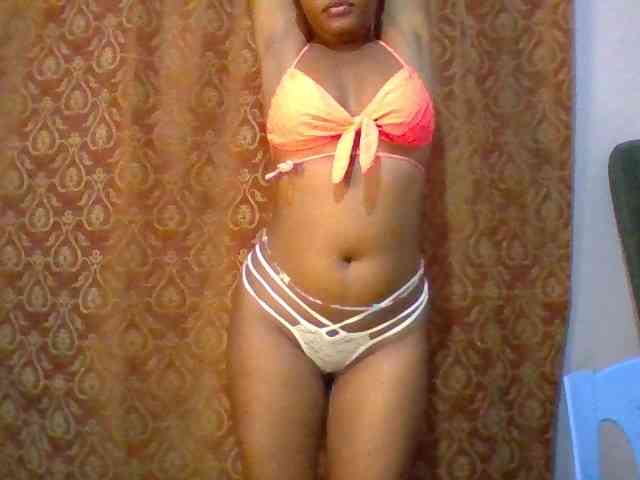 Pretty-thalia1 webcam