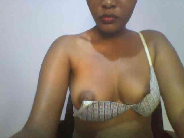 Pretty-thalia1 webcam