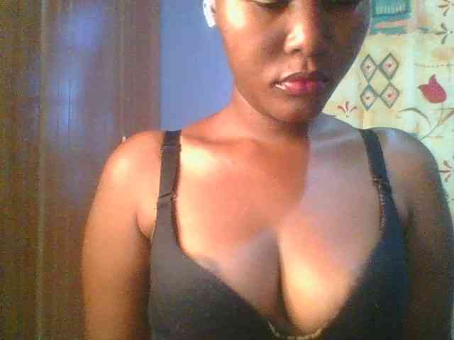 Pretty-thalia1 webcam