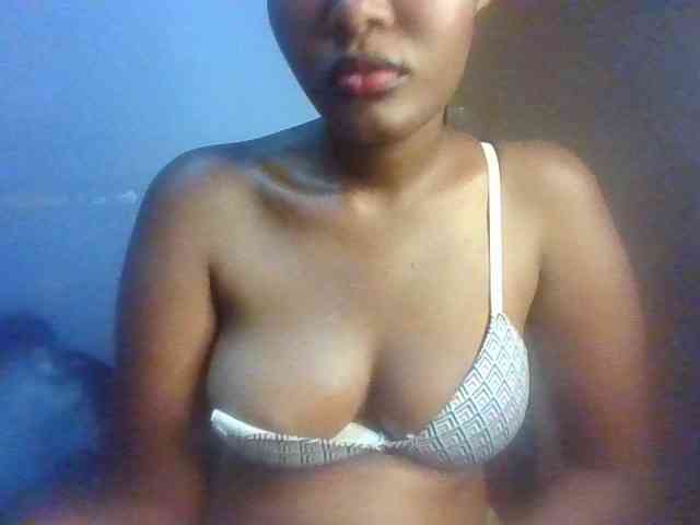 Pretty-thalia1 webcam