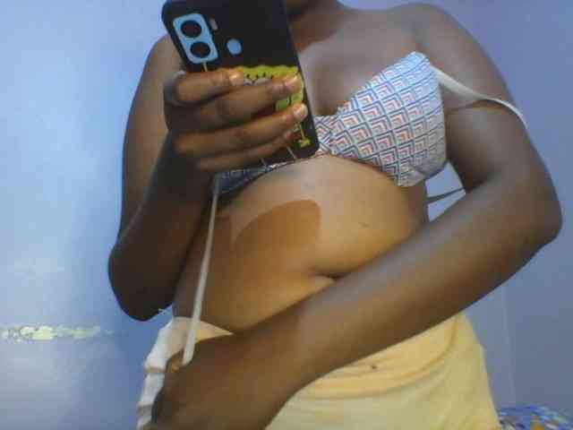 Pretty-thalia1 webcam