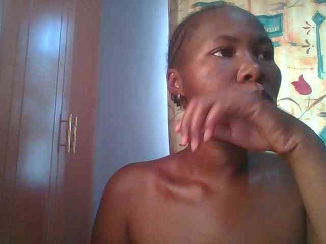 Pretty-thalia1 Pretty-thalia1