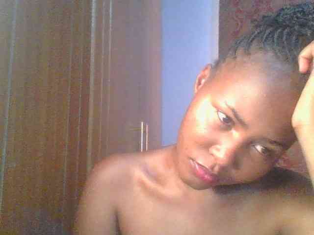 Pretty-thalia1 webcam