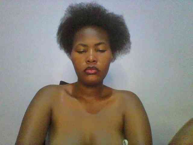 Pretty-thalia1 webcam