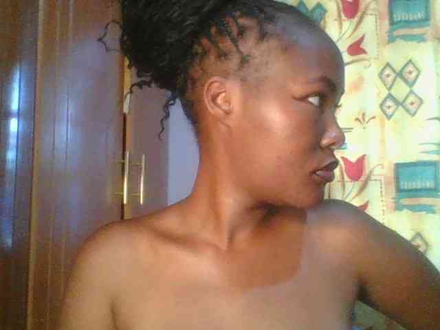 Pretty-thalia1 webcam