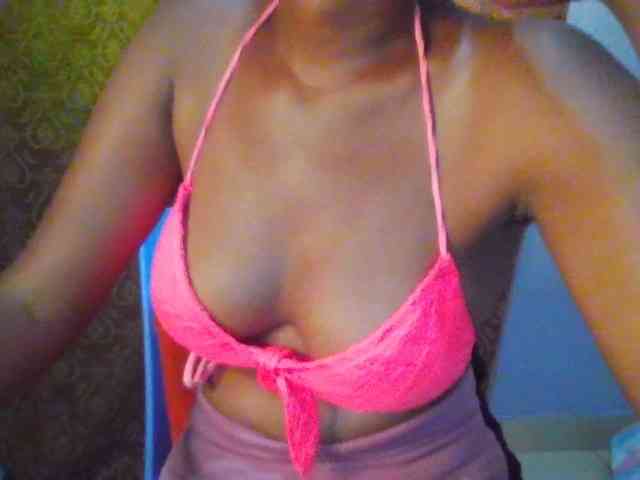 Pretty-thalia1 webcam