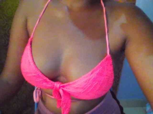 Pretty-thalia1 webcam