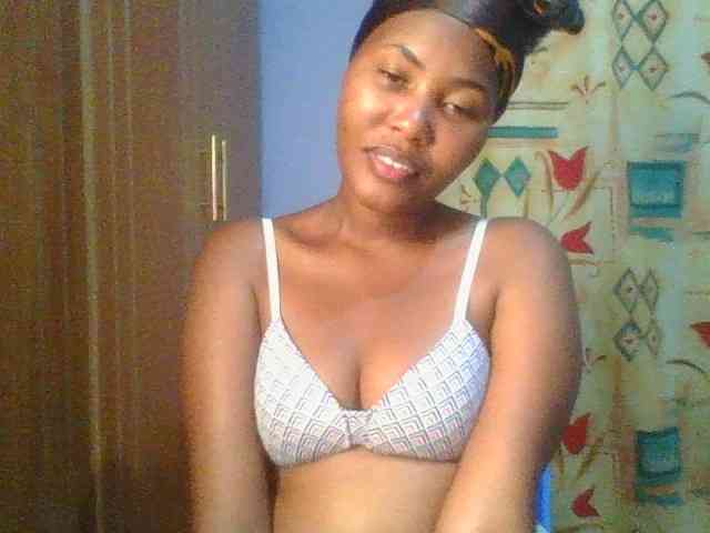 Pretty-thalia1 webcam