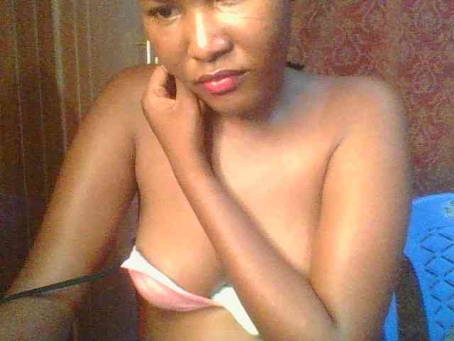 Pretty-thalia1 webcam