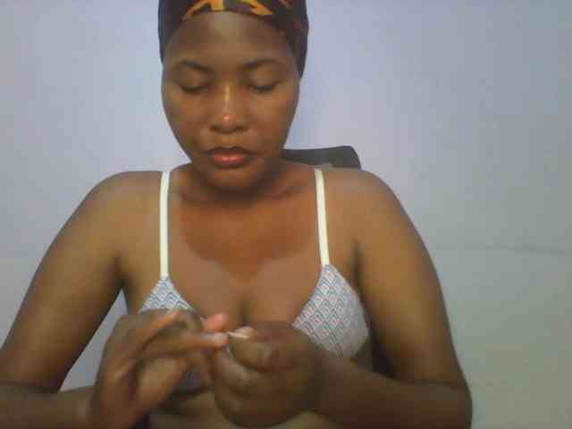 Pretty-thalia1 webcam