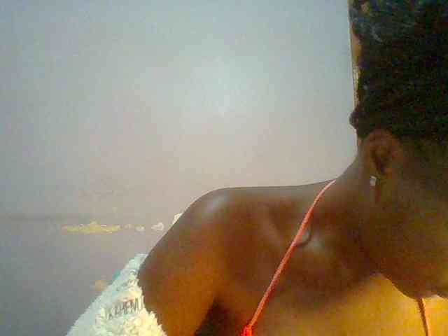 Pretty-thalia1 Pretty-thalia1