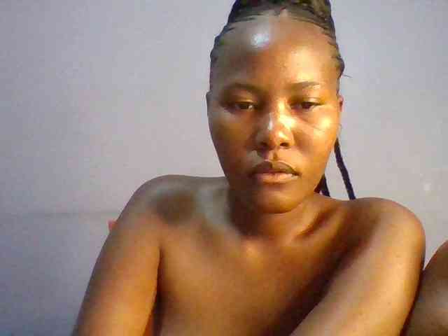 Pretty-thalia1 Pretty-thalia1