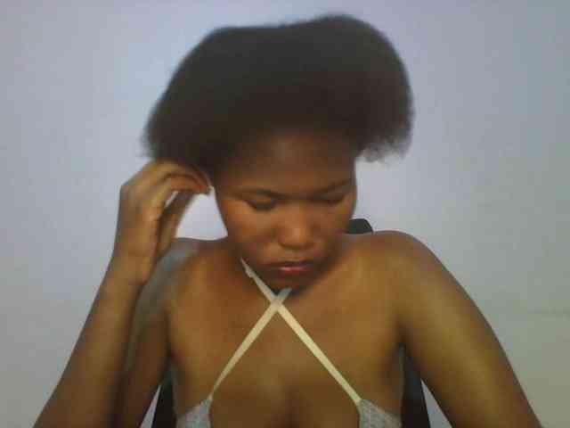 Pretty-thalia1 webcam