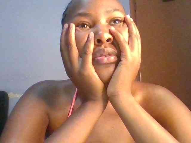 Pretty-thalia1 webcam