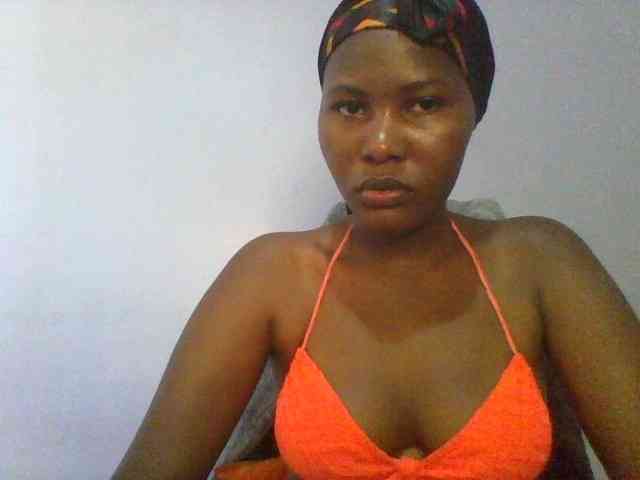 Pretty-thalia1 Pretty-thalia1