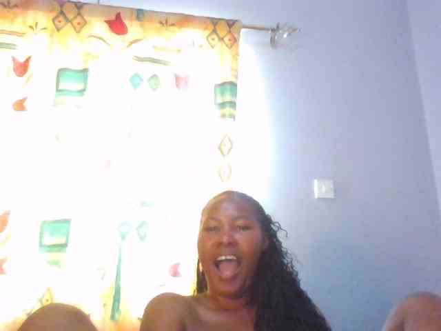 Pretty-thalia1 webcam