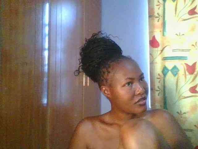 Pretty-thalia1 webcam