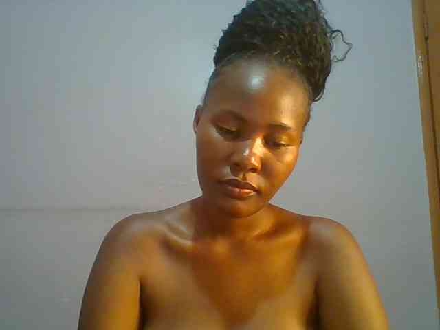 Pretty-thalia1 webcam