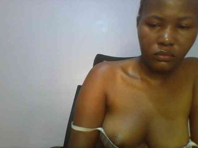 Pretty-thalia1 Pretty-thalia1