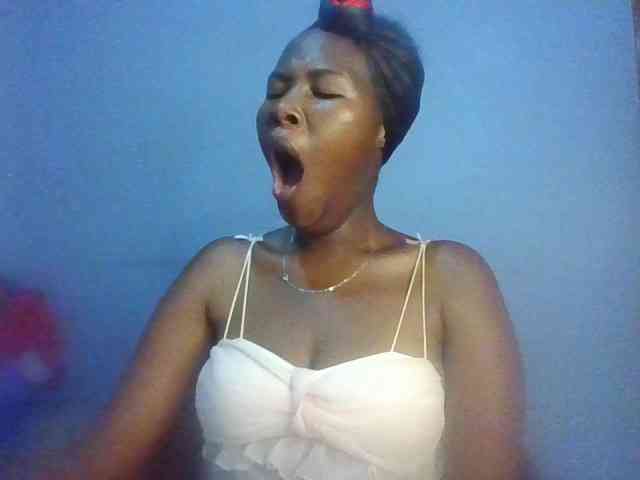 Pretty-thalia1 webcam