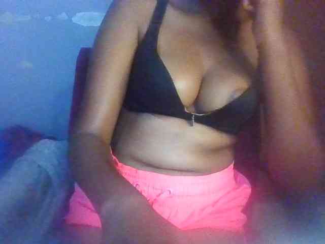 Pretty-thalia1 webcam