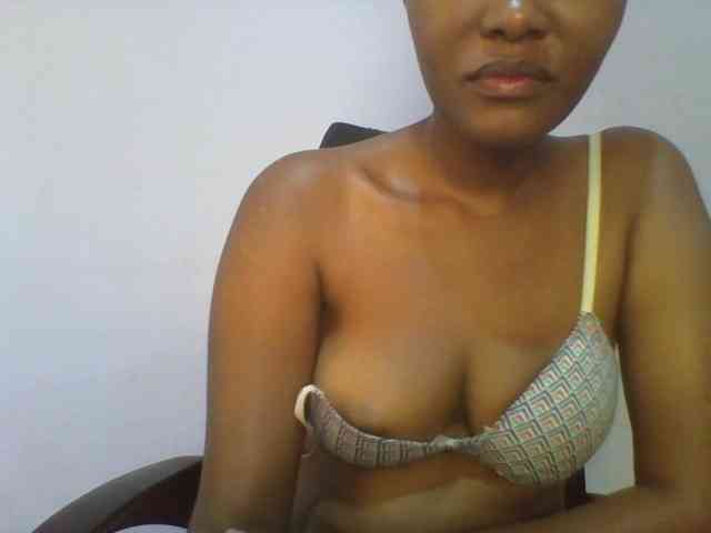 Pretty-thalia1 webcam