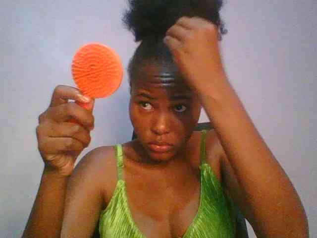 Pretty-thalia1 Pretty-thalia1