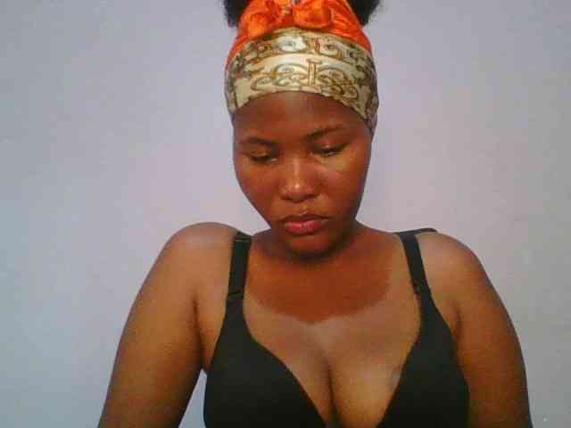 Pretty-thalia1 Pretty-thalia1