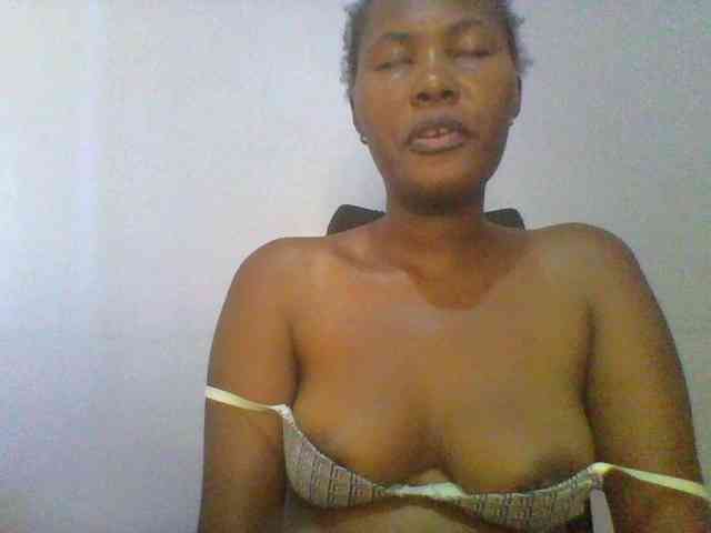 Pretty-thalia1 Pretty-thalia1