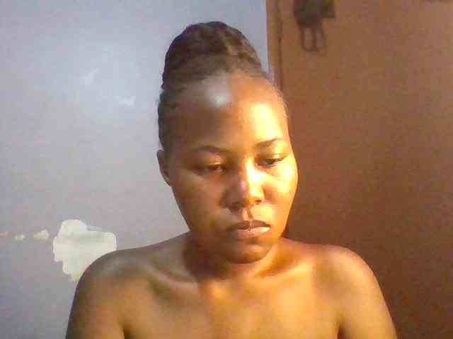 Pretty-thalia1 webcam