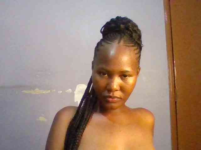 Pretty-thalia1 Pretty-thalia1