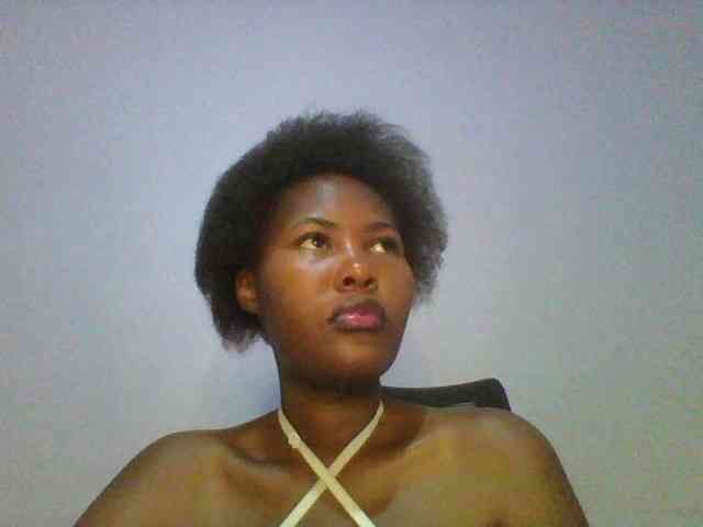 Pretty-thalia1 webcam