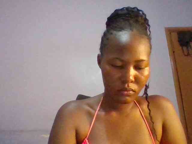 Pretty-thalia1 webcam