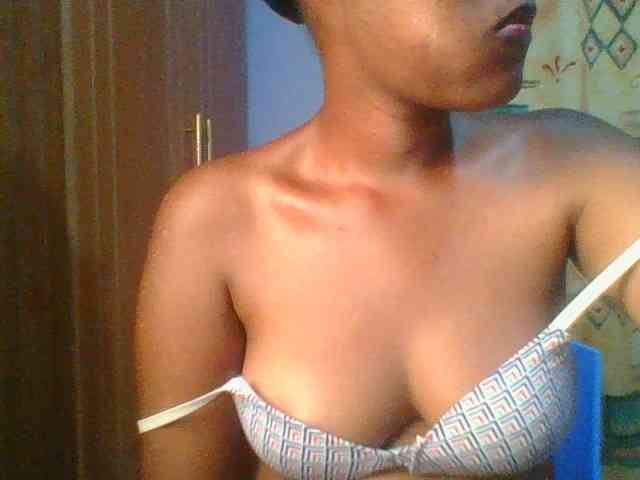 Pretty-thalia1 webcam