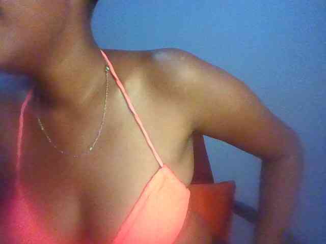 Pretty-thalia1 webcam