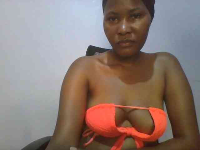 Pretty-thalia1 Pretty-thalia1