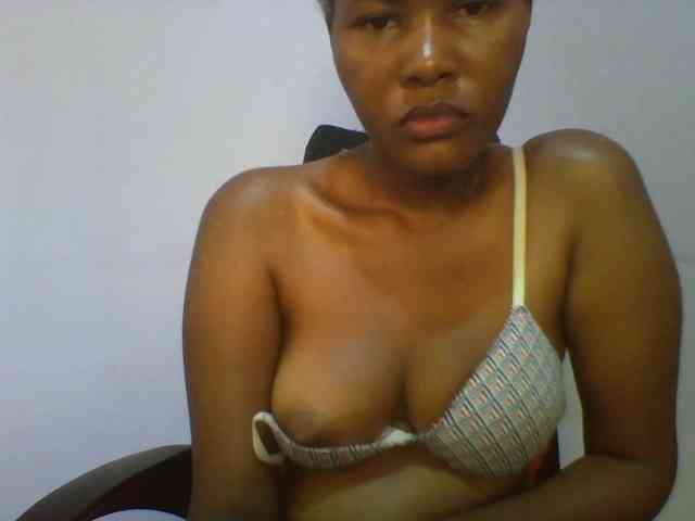 Pretty-thalia1 webcam