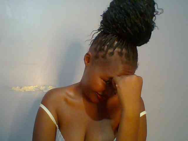 Pretty-thalia1 webcam