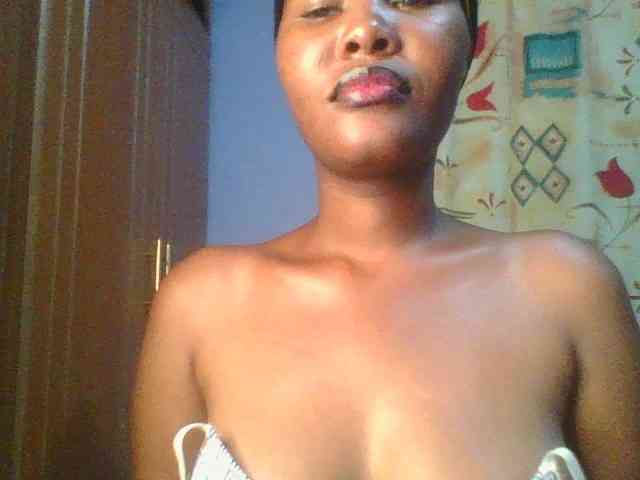 Pretty-thalia1 webcam