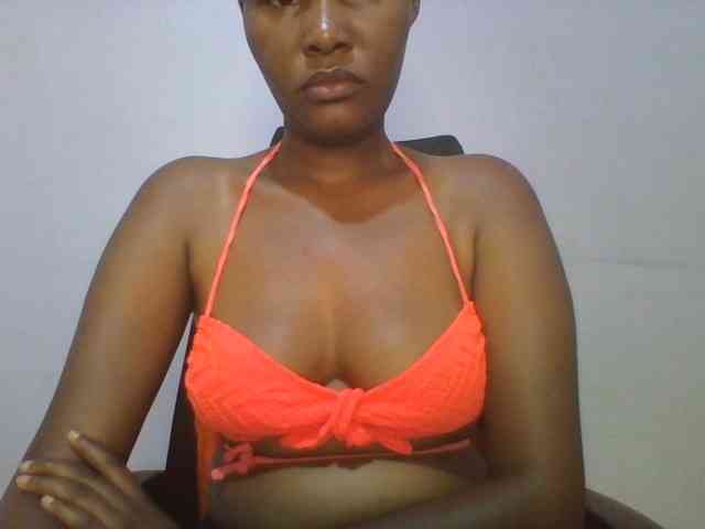 Pretty-thalia1 webcam