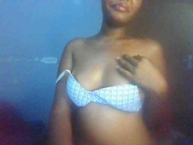 Pretty-thalia1 webcam