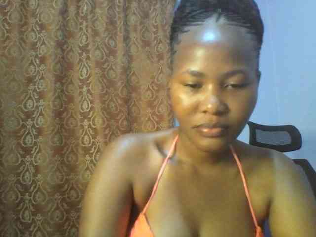 Pretty-thalia1 Pretty-thalia1