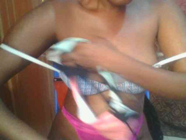 Pretty-thalia1 webcam