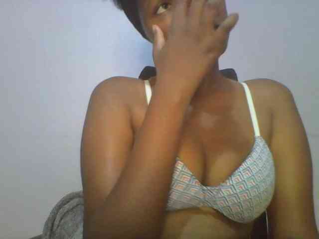 Pretty-thalia1 webcam