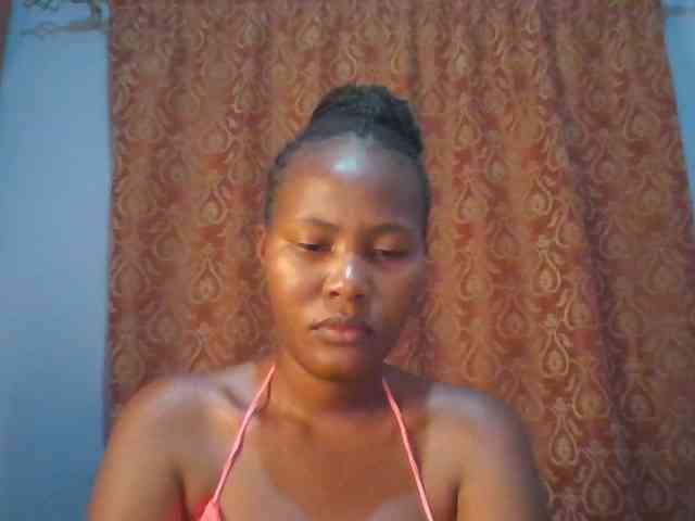 Pretty-thalia1 webcam