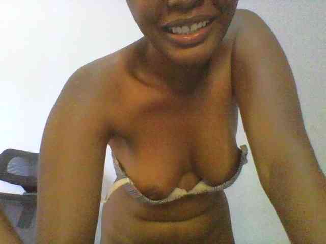 Pretty-thalia1 webcam