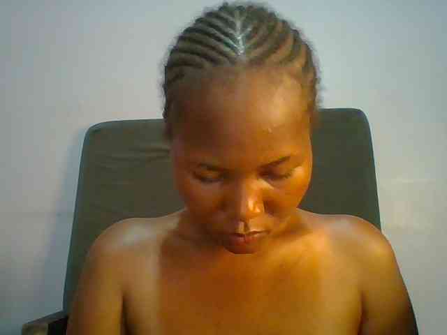 Pretty-thalia1 Pretty-thalia1