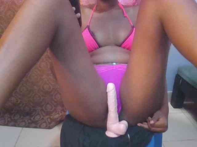 Pretty-thalia1 webcam