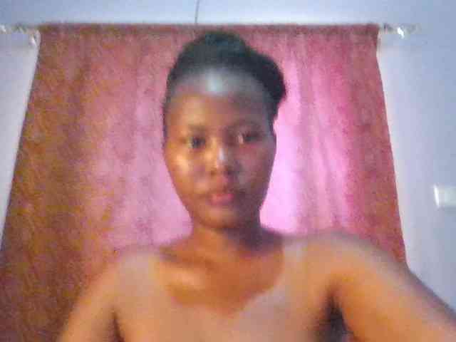 Pretty-thalia1 webcam